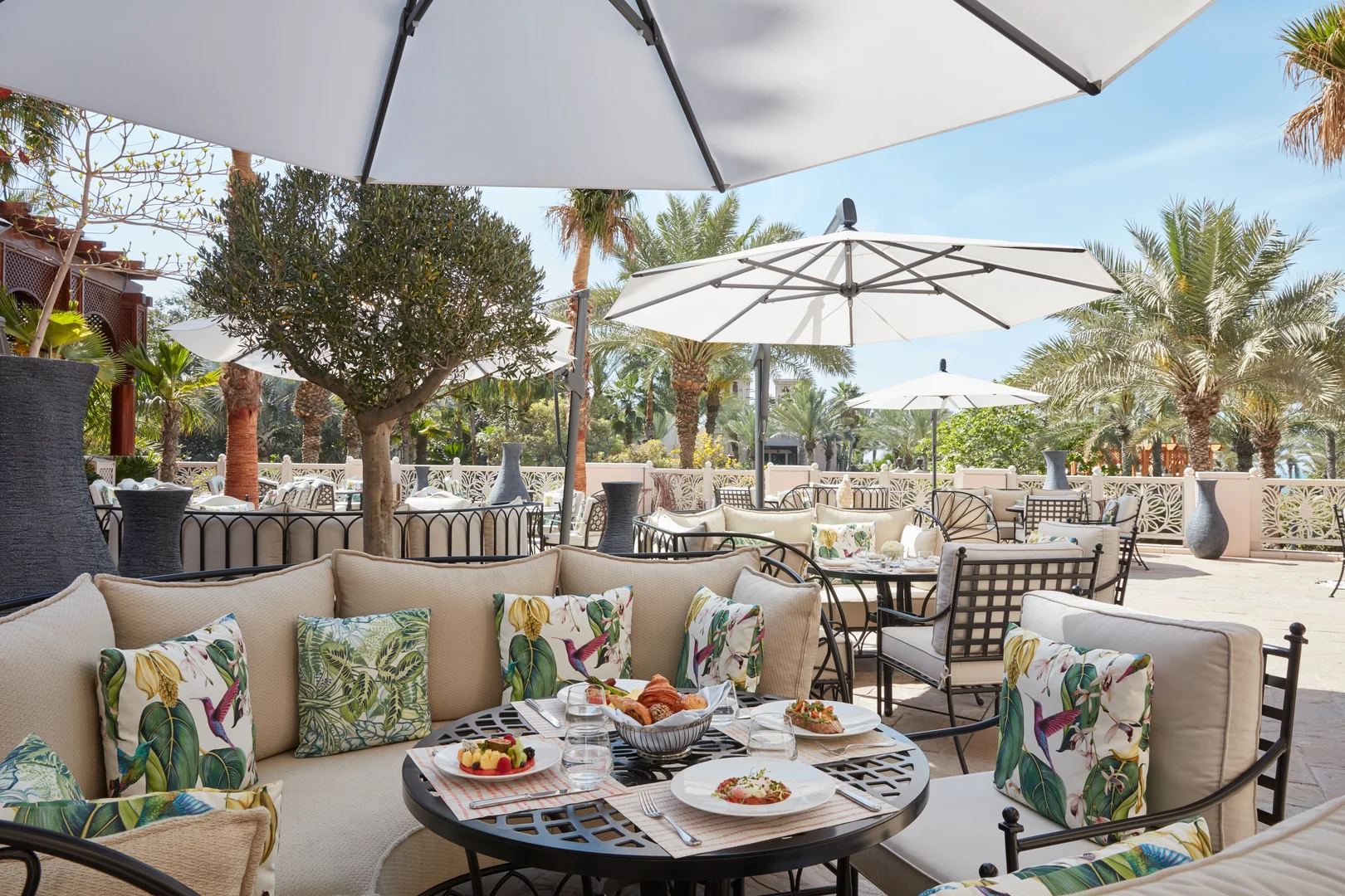jumeirah-al-qasr-at-madinat-jumeirah-2